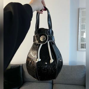 SYSTYLE PARIS Patent Leather Tulip Bucket Bag